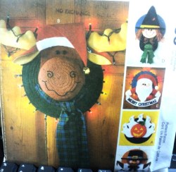 3309 STRAW HAT DOOR WREATH GHOST, MOOSE, TURKEY, SANTA PATTERN